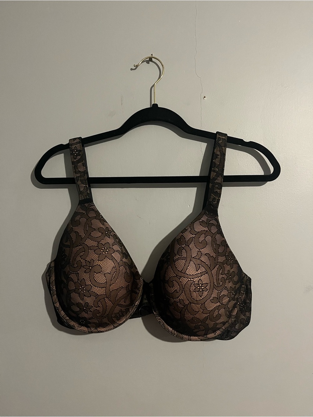 Ambrielle Lace-Overlay everyday Full-Coverage Bra size 38DD